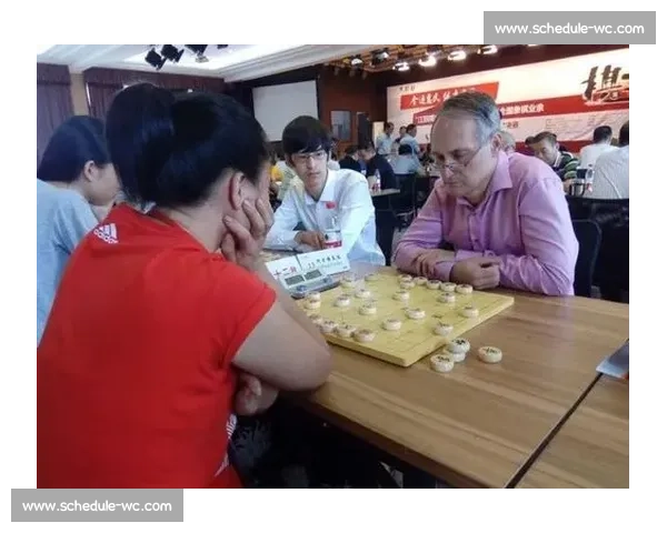 冰球运动的传承，父子同场竞技，写下传奇篇章！